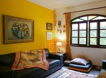 Casa · 179m² · 2 Quartos · 2 Vagas · Casa térrea com 2 suítes, quintal e 2 vagas no bairro Santa Maria – Santo André