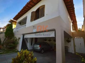 Casa · 233m² · 3 Quartos · 4 Vagas · Casa à venda no Bairro Santa Amélia – lote de 360 m²