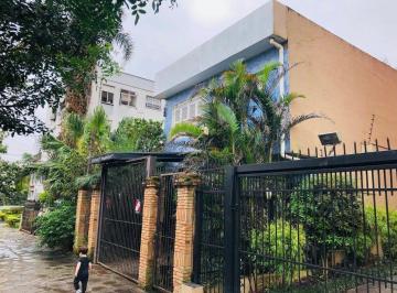 Casa · 300m² · 4 Quartos · 2 Vagas · Casa em São João
