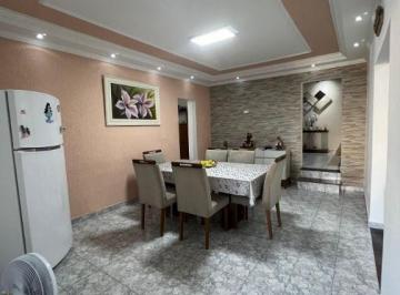75962594-ce0d-472d-9093-44de9c9b82cc · Deslumbrante casa de vila para venda em Ayrosa com 3 quartos, 200m²