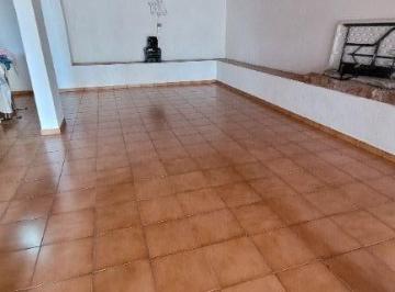e1401f31-3893-4c01-989b-77216ac7a218 · Agradável casa para venda em Ayrosa com 3 quartos, 186m²