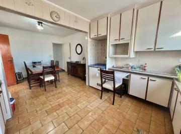 b0c86711-ccb3-44d6-b331-1e06f8163f2a · Versátil casa para venda em Ayrosa com 3 quartos, 186m²