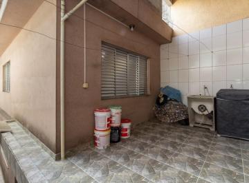 13_area_serv_1_.jpeg · Agradável sobrado para venda em Helena Maria com 3 quartos, sendo 1 suíte, 199.3m²