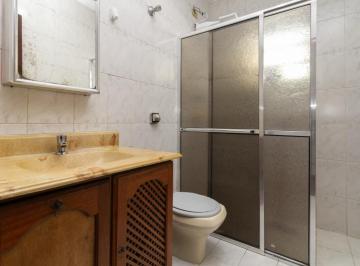 12_banheiro_social.jpeg · Imperdível sobrado para venda em Helena Maria com 3 quartos, sendo 1 suíte, 199.3m²