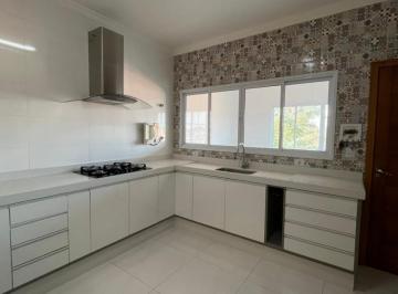 DSC_20260724_000343_000.jpeg · Confortável sobrado para venda em Jardim Regina com 3 quartos, sendo 3 suítes, 183m² - brunopaes#HR1