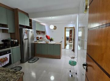 6d0431b8-2456-4e0c-ac3a-4816182b7fd7 · Agradável sobrado para locação em Jaraguá com 2 quartos, sendo 1 suíte, 115m²