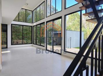 Casa · 350m² · 4 Quartos · 5 Vagas · Casa de Condominio em Caxambu  -  Jundiaí