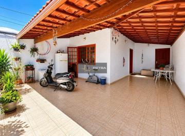 Casa · 130m² · 3 Quartos · Casa à venda - em Lúcio de Abreu