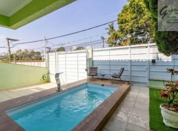Casa · 300m² · 3 Quartos · 6 Vagas · Casa á venda com Piscina, 300m², 3 Quartos, 1 Suie, 6 Vagas, Jardim Bom Clima