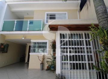 Casa · 148m² · 4 Quartos · 2 Vagas · Casa à Venda 289m², 4 Quartos, Piscina, 2 vagas no Campo Grande.