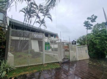 Casa · 250m² · 3 Quartos · 4 Vagas · Casa com 3 dormitórios amplo pátio em terreno 500 m2