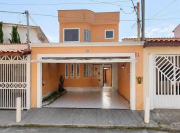 6cb97ce4bf89814a876aaeb0cec81e905259fadb · Casa à venda na Vila Leopoldina São Paulo SP com 3 suítes, 3 vagas de garagem e terreno de 135m².