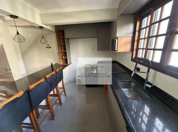 df1ac0ce224a871b32cbeccd34e486ce0a4a3c50 · Sobrado com Ático , Churrasqueira e Lareira à Venda , 148 m² por R$ 720.000 - Tarumã - Curitiba/PR