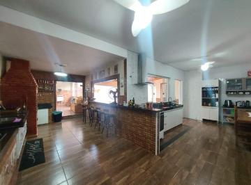 59f92543-eef2-4d9e-80fe-d1385ff16092.jpg · Casa com 3 quartos à venda em Lavras, no bairro Jardim Magnólias I