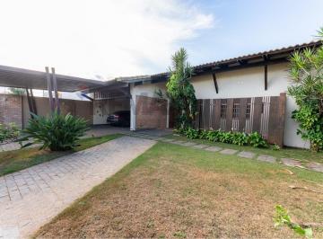 Casa · 550m² · 5 Quartos · 4 Vagas · Vendo Casa QL20 Lago Sul 5 Quartos, 3 Suítes com piscina e área verde