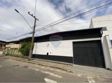 Comercial · 232m² · 15 Vagas · Galpão para locação em um excelente ponto, em frente a Avenida Brasil, com grande passagem de veícul