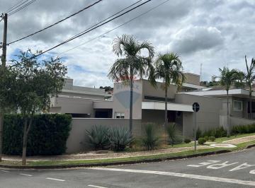 Casa · 180m² · 3 Quartos · 4 Vagas · Casa para locação, mobiliada no Portal do Jequitibá I 3 dormitórios, 2 suítes com piscina
