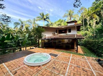 Casa · 250m² · 4 Quartos · 2 Vagas · Casa de Condomínio com 4 suítes a 80m da praia de Camburi