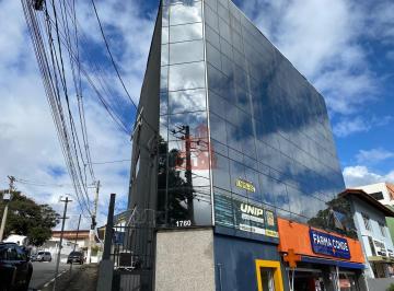 Comercial · 160m² · 3 Quartos · Fischer Imóveis Aluga de Salas Comerciais no Centro de Cotia – 160 m²