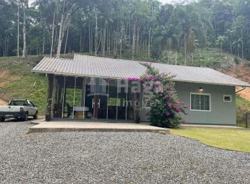 Rural · 6300m² · 2 Quartos · Chácara à venda no Bairro São Pedro em Brusque