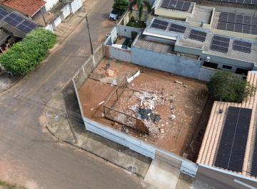 Terreno · 250m² · Oportunidade: Terreno de esquina na Quadra 1103 Sul, ao lado do Hospital do Amor!
