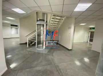 Comercial · 651m² · Galpão para Venda em Higienópolis com 651 m² de área construída, 756 m² de terreno e até 25 vagas de