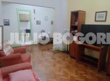 Apartamento · 65m² · 1 Quarto · Excelente apartamento (65 m²), sala, quarto. Condomínio barato. Ótima localizaçã