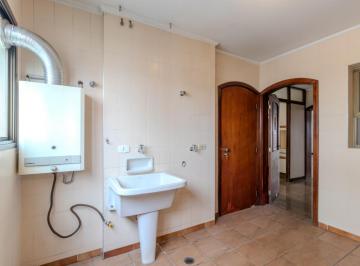 IMG_20260622_031558_000.jpeg · Confortável apartamento para venda em Campo Belo com 5 quartos, sendo 2 suítes, 210m² - fabioliveira