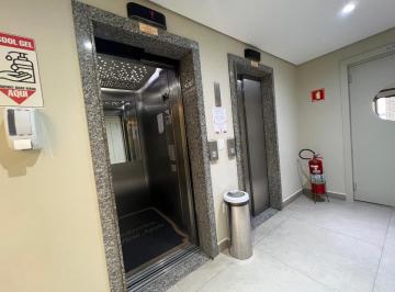 c196be57-1204-4542-81ab-3d453c6ec01b · Versátil conjunto comercial para venda em Bosque da Saúde, 40m²