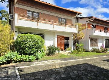 443d6f2401b3430a2e8f74460cc359741c94d558 · Casa em Condomínio à Venda no Alto, Teresópolis – 4 Quartos com Varanda e Lazer Completo