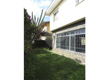 Casa de 4 quartos, São Paulo · Sobrado com 4 quartos à venda em Jardim los angeles - SP