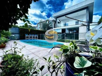 Casa · 245m² · 5 Quartos · 4 Vagas · Casa Impecavel, 5 dorm., conforto, moderna, ambientes amplos, segurança..