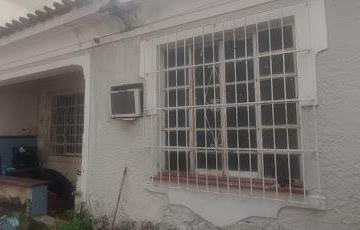 e4cd510a22f0f0b34a57696ad3703bf6c7ad14ad · Casa com 2 dormitórios à venda, 65 m² por R$ 175.000,00 - Fonseca - Niterói/RJ