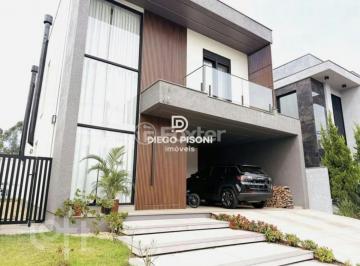 6cc78c1c · Casa em Condomínio, 4 dormitórios, 230 m², em Centro