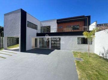 Casa · 237m² · 4 Quartos · Império dos Nobres - Vende-se casa apta para financiamento.