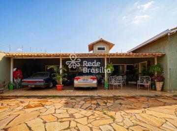 Casa · 150m² · 3 Quartos · 6 Vagas · SMPW Quadra 3, Casa térrea com 3 quartos à venda, Park Way, condomínio morada dos eucalipto.