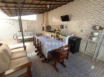 4f86514dbb0c55169ded29246a908251b91e2f95 · Apartamento térreo à venda no Centro de Rio das Ostras, 2 quartos
