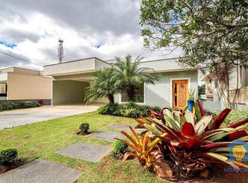 5e0aac91c8d29121d4f0faf36b4f7a729a1a7984 · Casa a venda com três suítes na Granja Viana