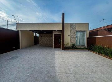 Casa de 3 quartos, Itanhaém · Casa em Itanhaém no bairro Tupy, no litoral sul de São Paulo