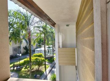 Casa · 152m² · 4 Quartos · 2 Vagas · Condomínio com 4 quartos à venda em Mirim - SP
