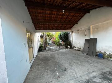 Casa en Venda de 3 quartos Santa Maria da Codipe · Casa em Santa Maria da Codipe com 3 quartos e 290 m² à venda 115 mil reais