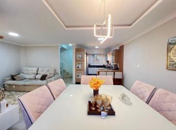 Casa en Venda de 3 quartos Vila Guilhermina · Casa Espaçosa de 180 m² à Venda na Vila Guilhermina