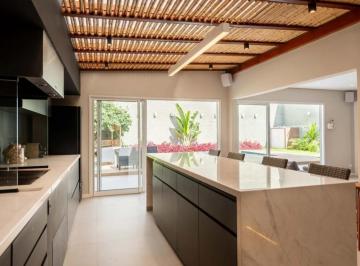 Casa de 3 quartos, Sorocaba · Casa Espaçosa de 240 m² à Venda em Sorocaba
