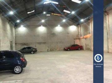 Comercial · 430m² · 40 Vagas · Galpão no Brás, 430m², 2 Banheiros