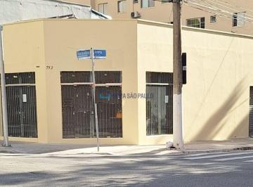 Comercial · 102m² · Locação Comercial em Moema - 102m² - Esquina com Av. Jurema - com depósito e 02 banheiros.
