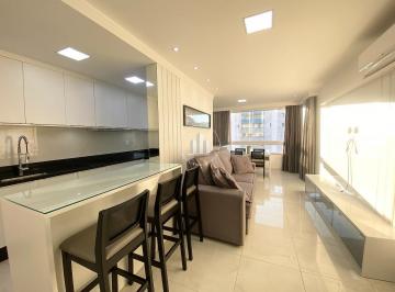 Apartamento · 95m² · 3 Quartos · 3 Vagas · Apartamento 3 Quartos com 2 Suítes e 95m² - Centro