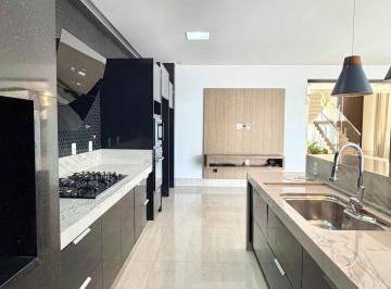 Casa · 395m² · 4 Quartos · 4 Vagas · Sobrado em Condomínio à Venda - Jardins Verona | Goiânia - GO