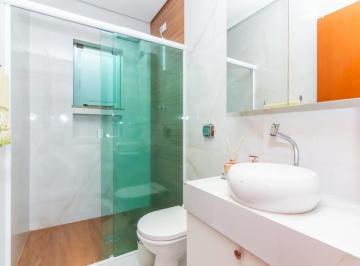 a372dd07-d022-4a78-b9fa-cf81cdb741fe · Aconchegante sobrado para venda em City Pinheirinho com 3 quartos, sendo 1 suíte, 153m²