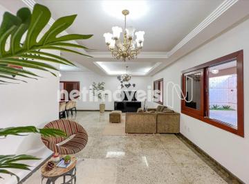 Casa · 298m² · 4 Quartos · 4 Vagas · Casa de 4 quartos à venda no Letícia!