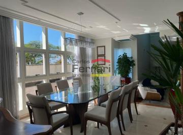 Casa · 400m² · 4 Quartos · 5 Vagas · RESIDÊNCIA DE LUXO NO TREMEMBÉ - REFORMA COMPLETA, VISTA PARA A SERRA E ARQUITETURA ESPETACULAR!